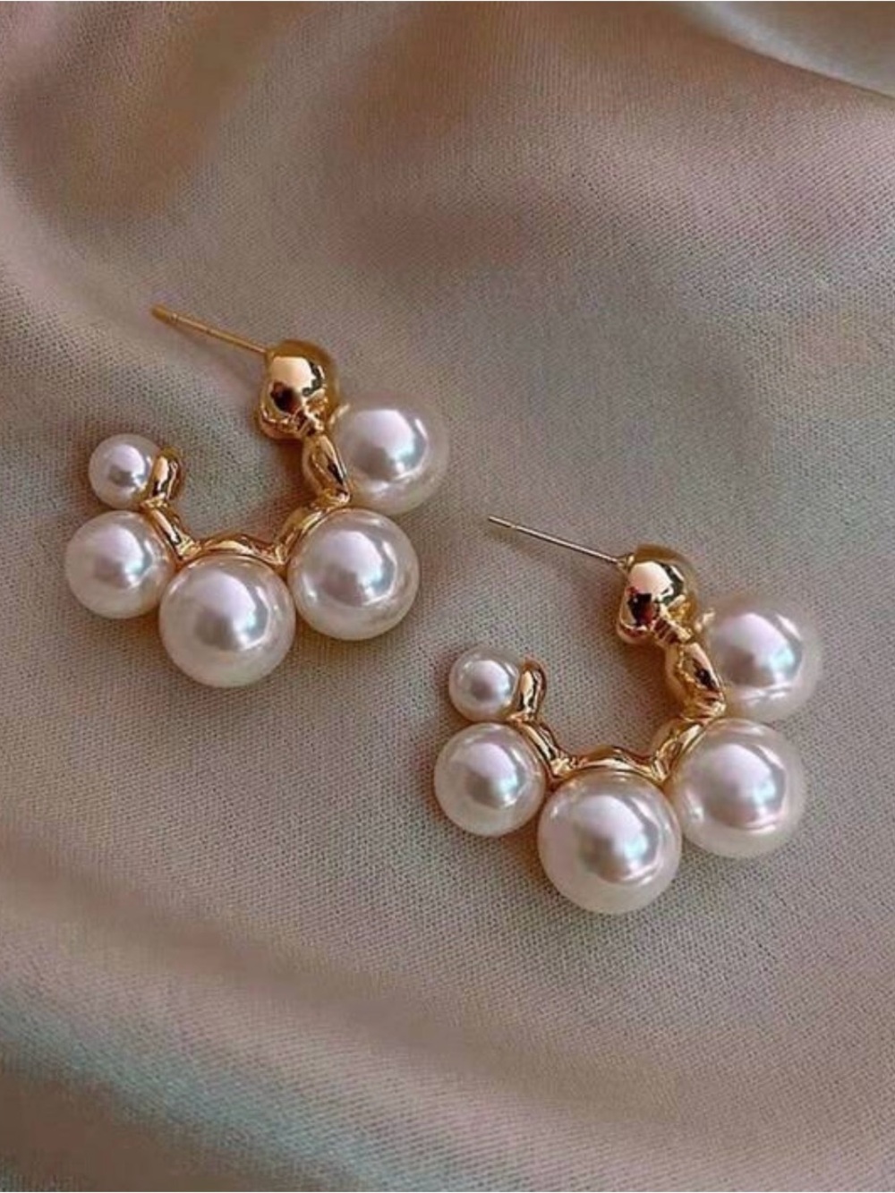 Elegant Gold Pearl Cluster Drop Earrings - White Pearls